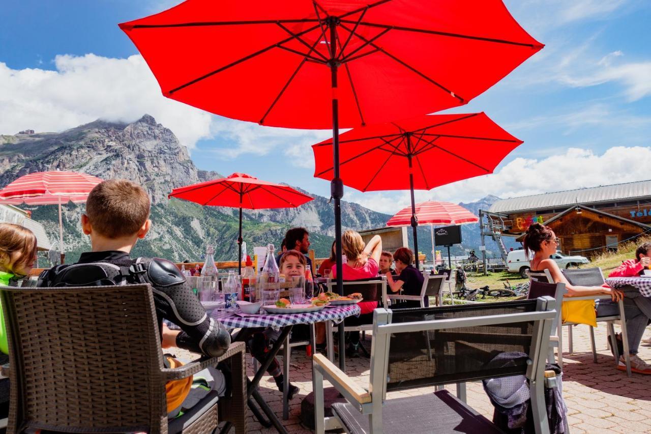 Hotel Restaurant Saint Roch Puy-Saint-Vincent Εξωτερικό φωτογραφία