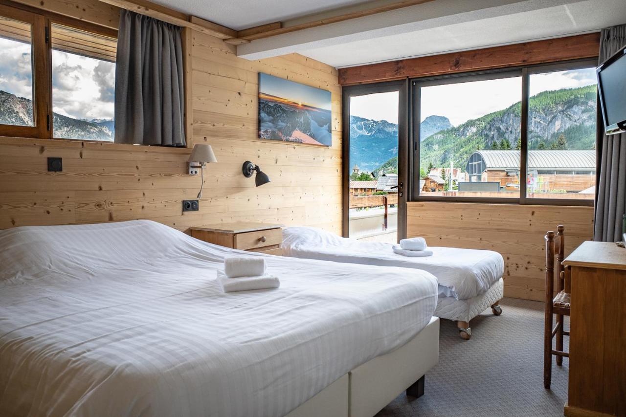 Hotel Restaurant Saint Roch Puy-Saint-Vincent Εξωτερικό φωτογραφία