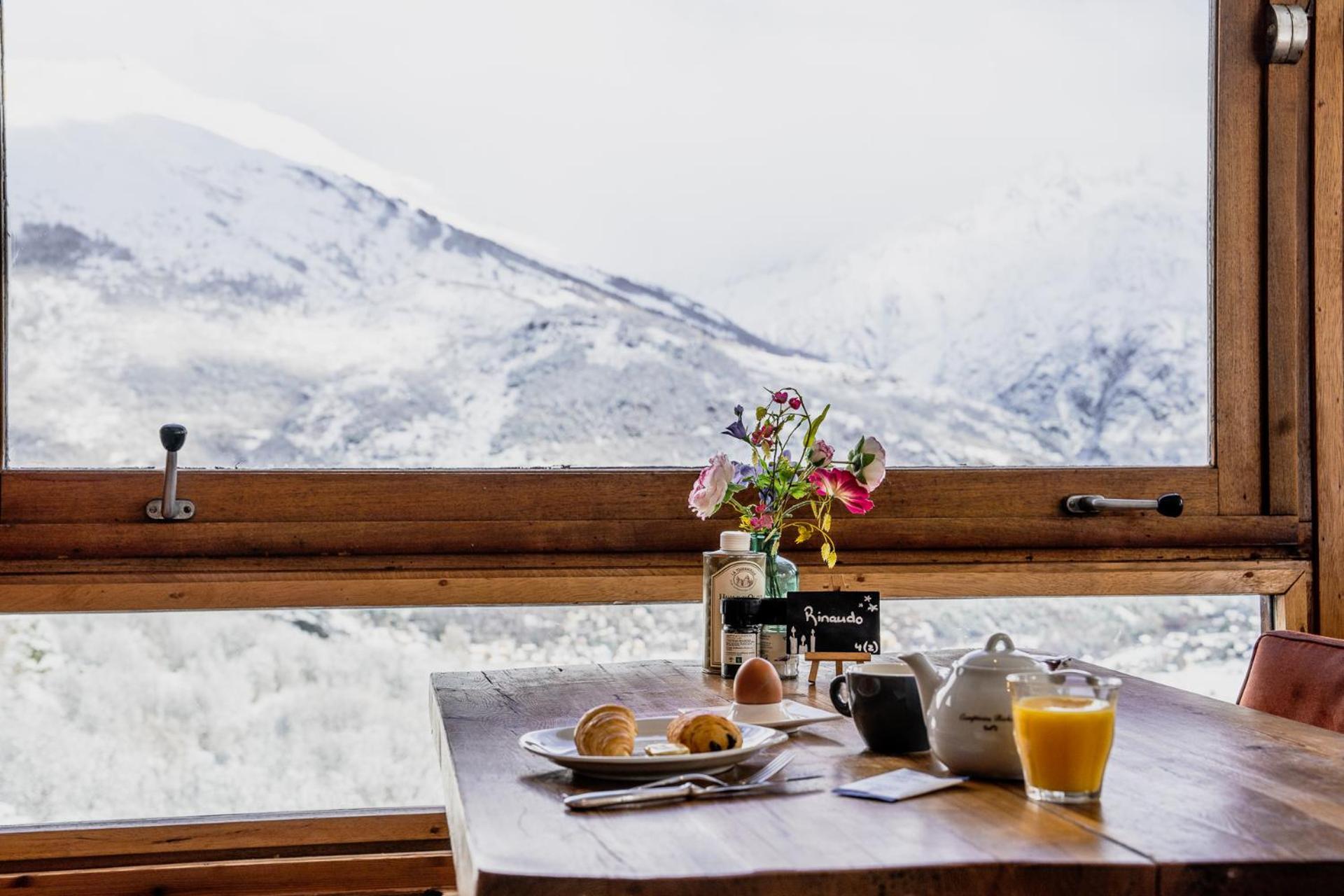 Hotel Restaurant Saint Roch Puy-Saint-Vincent Εξωτερικό φωτογραφία